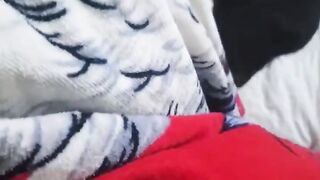 يلا بسرعة سكس محجبة تمص وتنتاج في طيزها الكبير