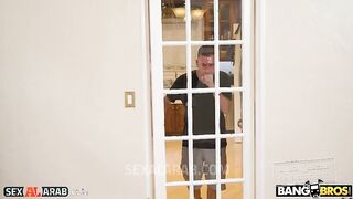 وقت رياضة اليوغا سكس يوغا مترجم